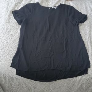 Ladies black short-sleeved top